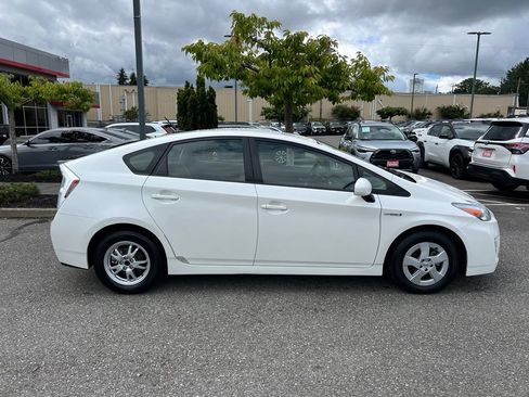 Used 2011 Toyota Prius Two FWD image 6