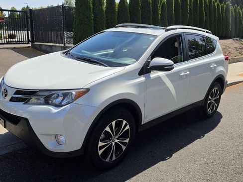 Used 2015 Toyota RAV4 Limited AWD/4WD image 1