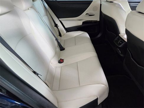 Used 2022 Lexus ES 350 w/ Premium Package image 21