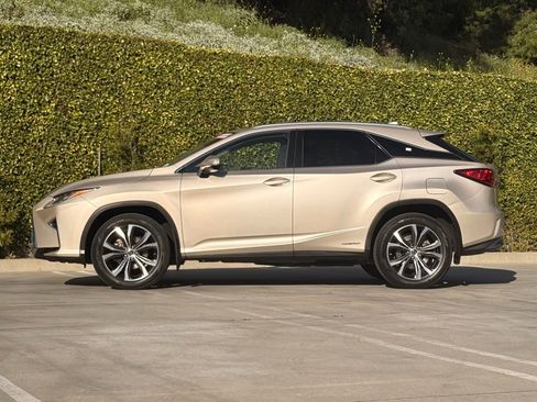 Used 2019 Lexus RX 450h AWD w/ Navigation Package image 8