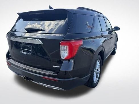 Used 2020 Ford Explorer XLT w/ Equipment Group 202A AWD/4WD image 7