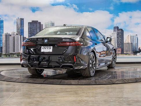 New 2026 BMW 550e xDrive w/ Premium Package image 8