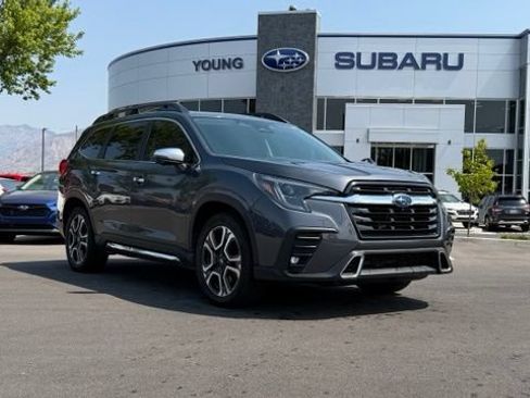 Used 2023 Subaru Ascent Touring AWD/4WD image 1