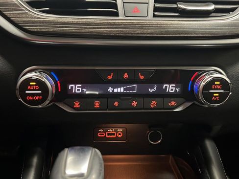 Used 2020 Nissan Altima 2.5 Platinum AWD/4WD image 18