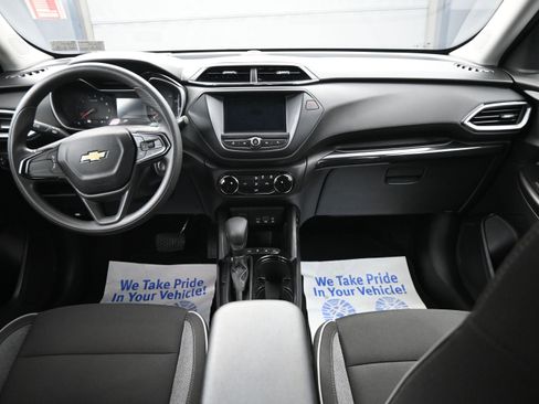 Used 2022 Chevrolet TrailBlazer LS w/ LPO, Blackout Package AWD/4WD image 21
