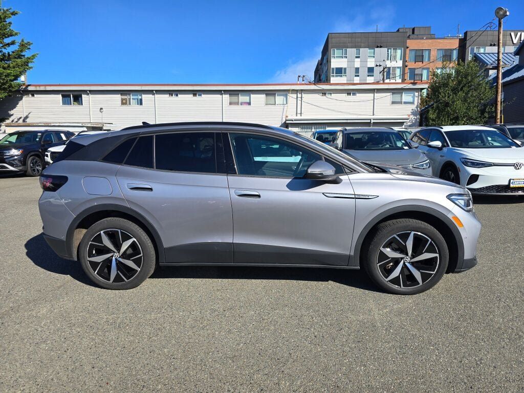 Used 2023 Volkswagen ID.4 Pro S AWD/4WD image 8
