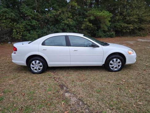 Used 2005 Dodge Stratus SXT image 6