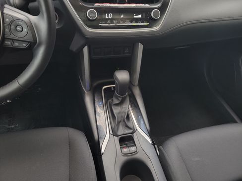 Used 2023 Toyota Corolla Cross LE w/ Moonroof Package FWD image 19