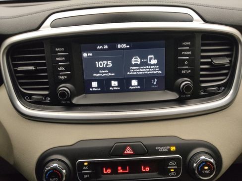 Used 2019 Kia Sorento AWD V6 image 25