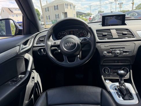 Used 2018 Audi Q3 2.0T Premium w/ Convenience Package AWD/4WD image 21