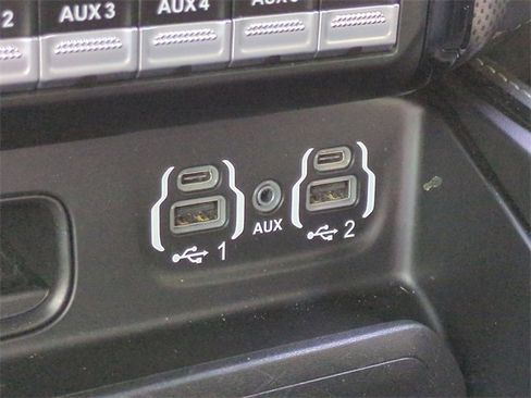 Used 2022 RAM 3500 Limited image 27