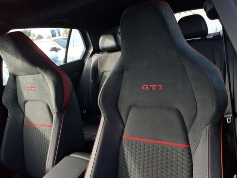 New 2026 Volkswagen GTI SE image 11