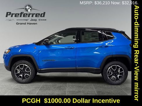 New 2026 Jeep Compass Trailhawk image 9
