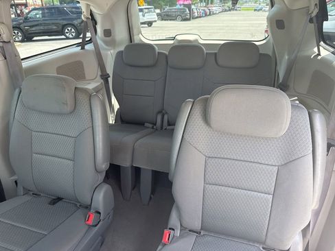 Used 2010 Dodge Grand Caravan SE w/ Popular Equipment Group FWD image 12