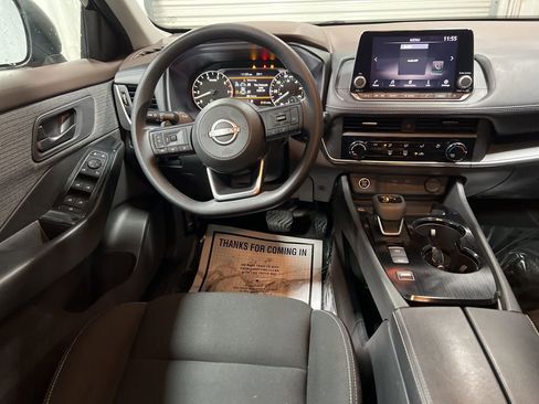 Used 2023 Nissan Rogue S image 15