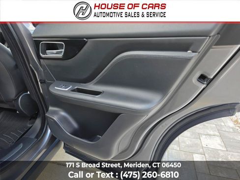 Used 2019 Jaguar F-PACE Premium AWD/4WD image 51