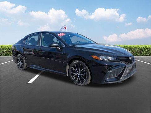 Certified 2023 Toyota Camry SE FWD image 2