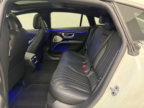 Used 2022 Mercedes-Benz EQS 580 4MATIC Sedan image 22