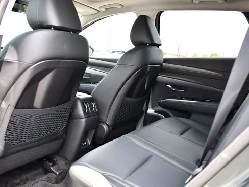 Used 2025 Hyundai Tucson Limited AWD/4WD image 22
