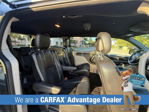 Used 2017 Dodge Grand Caravan SXT FWD image 19