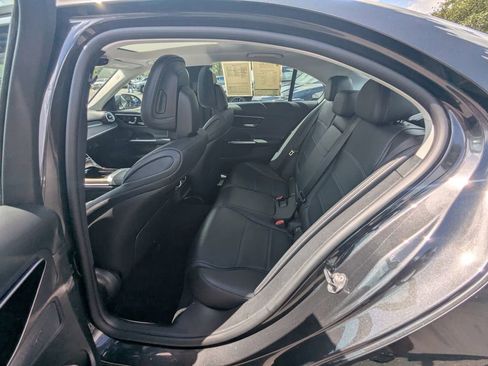 Certified 2022 Mercedes-Benz C 300 Sedan w/ Exclusive Trim Package image 25