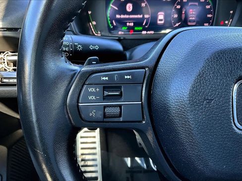 Used 2025 Honda Accord Sport image 23