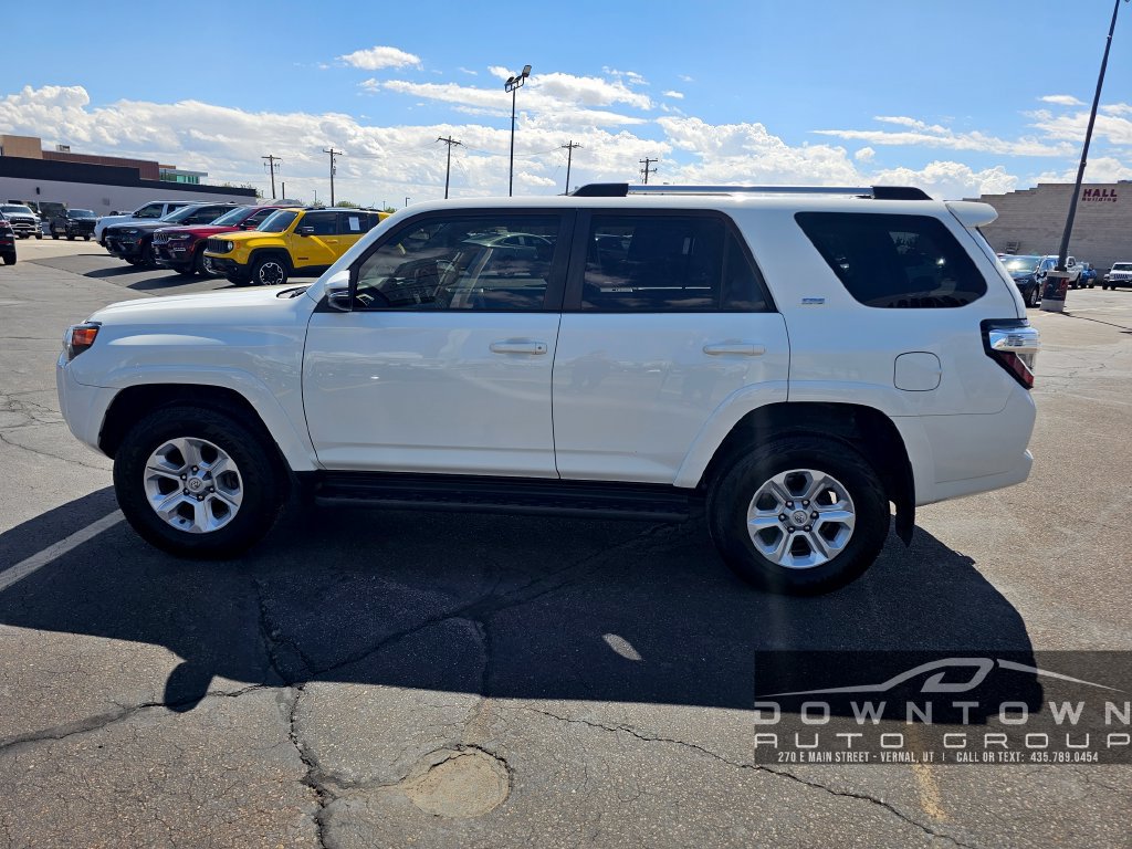 Used 2022 Toyota 4Runner SR5 Premium AWD/4WD image 6