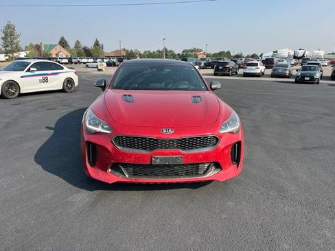 Used 2018 Kia Stinger GT2 AWD/4WD image 4