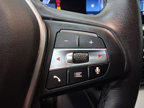 Used 2023 BMW i4 eDrive35 image 21