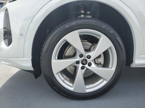 New 2025 Audi Q5 Premium Plus image 10