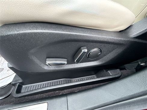 Used 2019 Ford Edge Titanium w/ Equipment Group 301A image 16