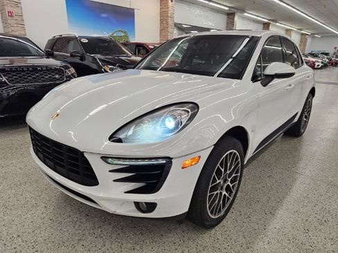 Used 2016 Porsche Macan S image 1