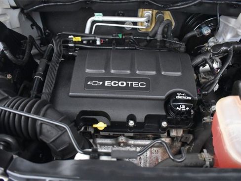 Used 2019 Chevrolet Trax LT w/ LT Convenience Package image 31