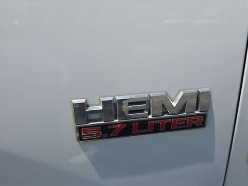 Used 2023 RAM 1500 Tradesman w/ Chrome Appearance Group AWD/4WD image 30