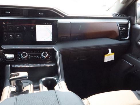 New 2026 GMC Sierra 1500 Denali w/ Technology Package image 11