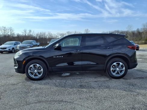 Used 2025 Chevrolet Blazer LT FWD image 33