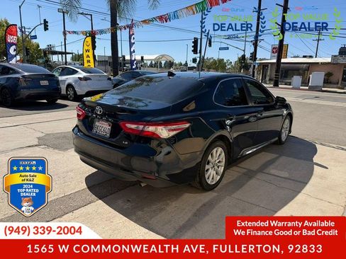 Used 2019 Toyota Camry LE FWD image 15