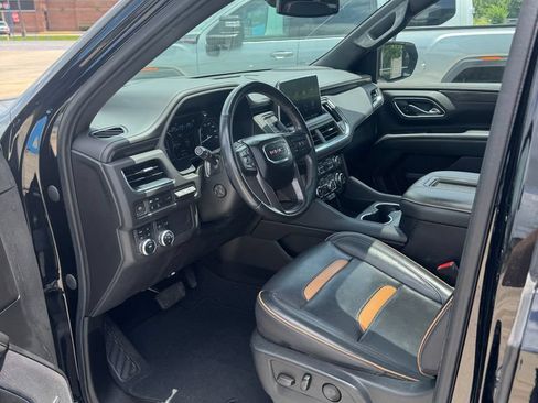 Used 2021 GMC Yukon AT4 w/ Rear Media and Nav Package AWD/4WD image 10