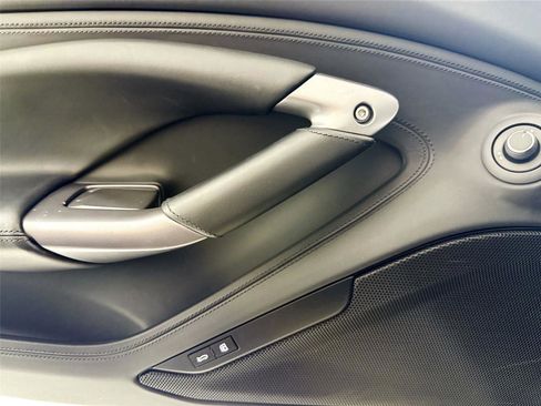 Used 2020 Ferrari F8 Tributo image 13