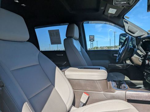 Certified 2022 Chevrolet Silverado 2500 LTZ w/ LTZ Premium Package image 28