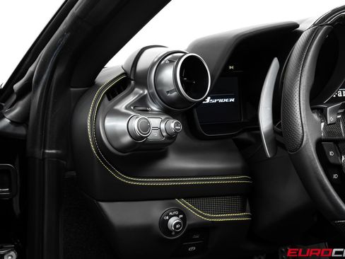 Used 2022 Ferrari F8 Tributo RWD image 31