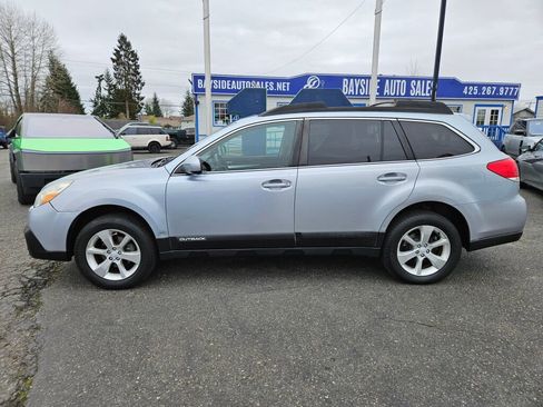Used 2013 Subaru Outback 2.5i Premium image 2