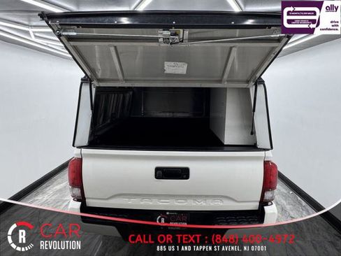 Used 2021 Toyota Tacoma SR5 image 6