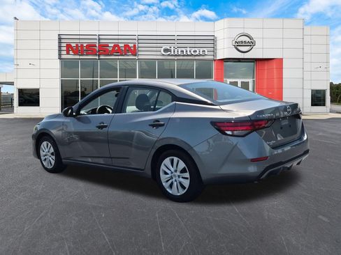 Used 2025 Nissan Sentra S FWD image 5