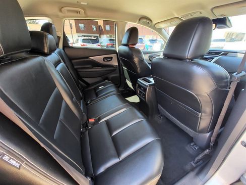 Used 2022 Nissan Murano SV image 11