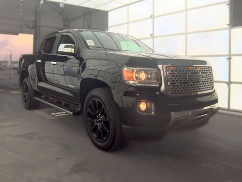 Used 2019 GMC Canyon Denali AWD/4WD image 3