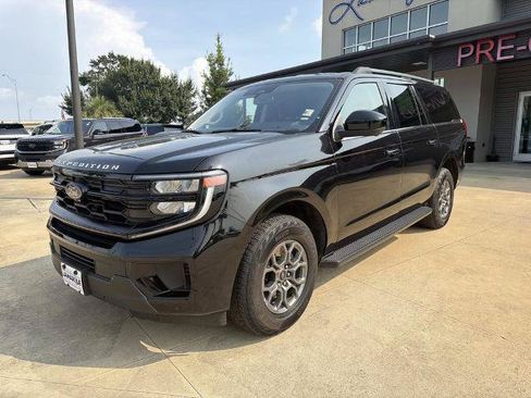 Certified 2025 Ford Expedition Max Active RWD image 4
