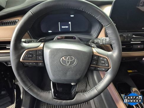 Used 2024 Toyota Grand Highlander AWD Hybrid image 11