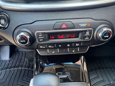 Used 2019 Kia Sorento EX FWD image 28