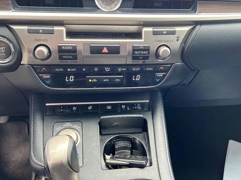Used 2018 Lexus ES 350 image 18